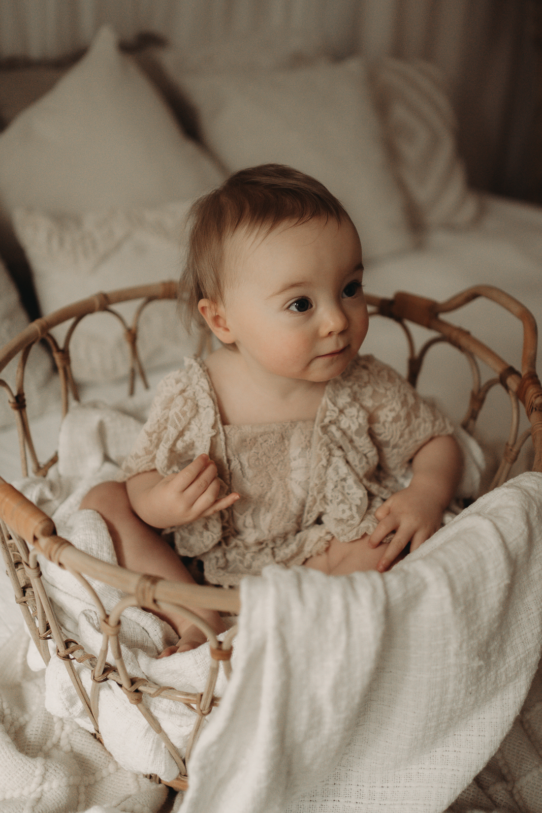 babyfotograf-mama-kind-bilder-baby-mit-Mama-motherhood-mommy-and-me-aalen-ellwangen-schwäbisch-gmünd-heidenheim